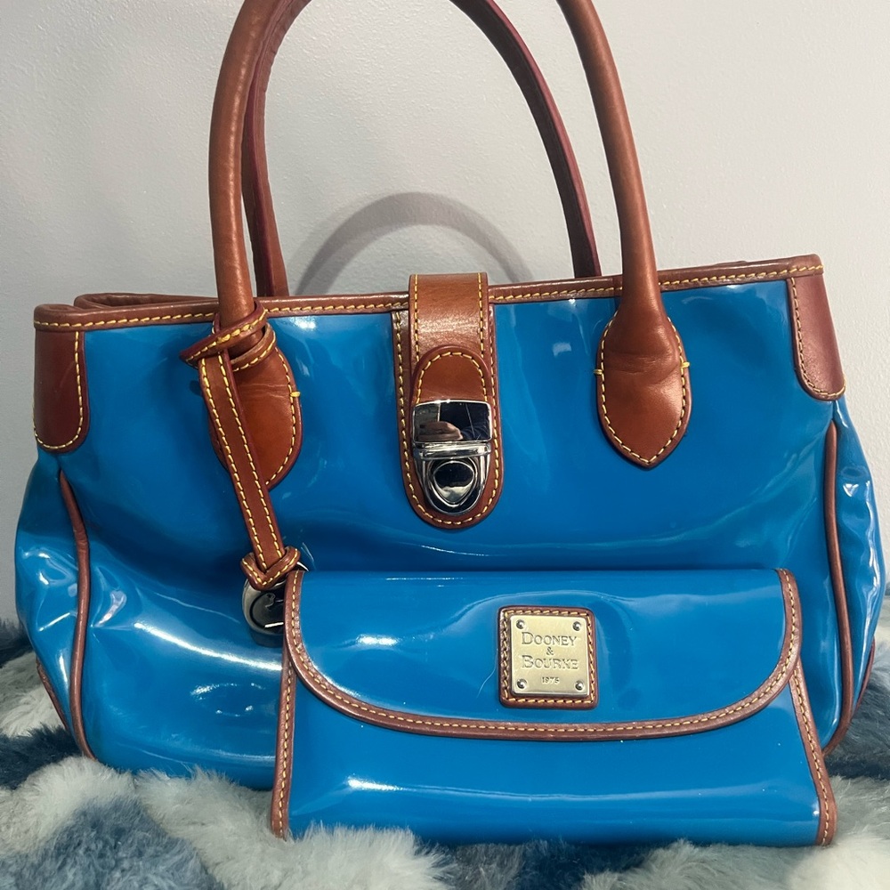 Dooney & Bourke purse and wallet